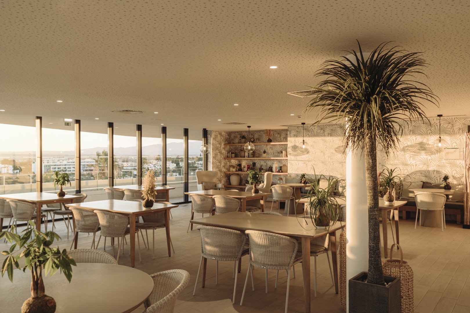 pure-cafe-by-longevity-alvor